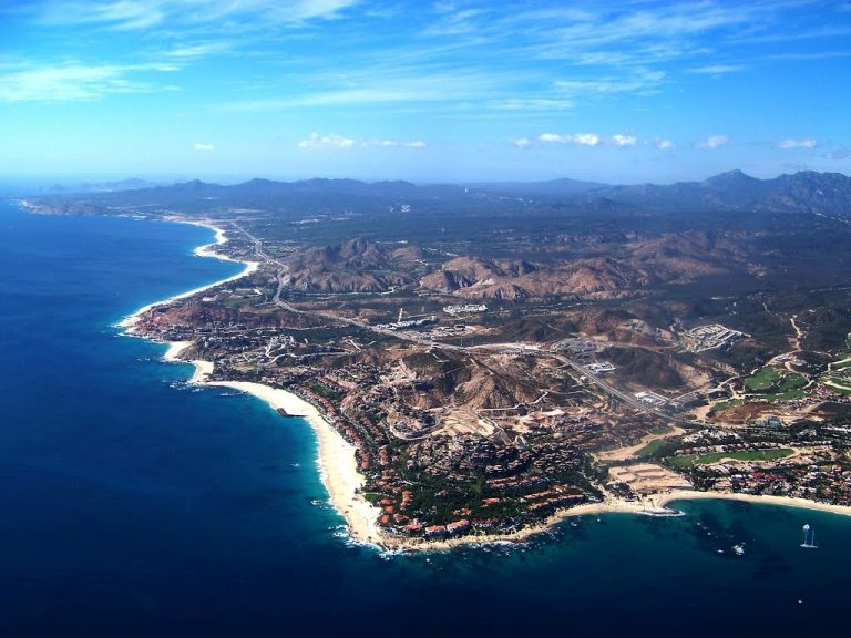 Los Cabos registra incremento en turismo vía aérea