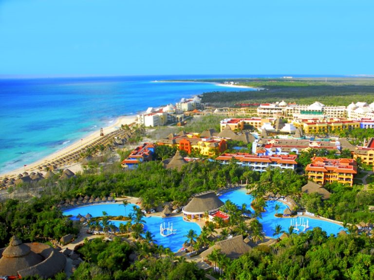 Iberostar elige al caribe para reabrir su primer hotel en México