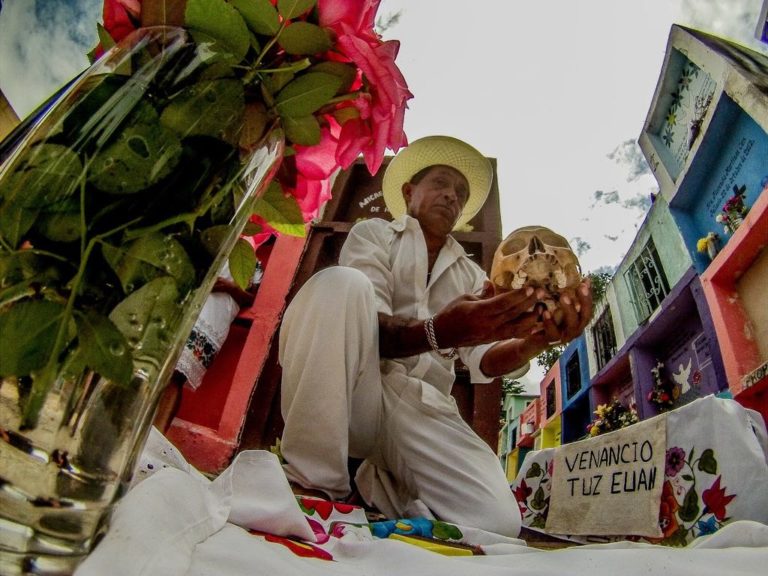 Vive una experiencia única de Día de Muertos en Pomuch, Campeche