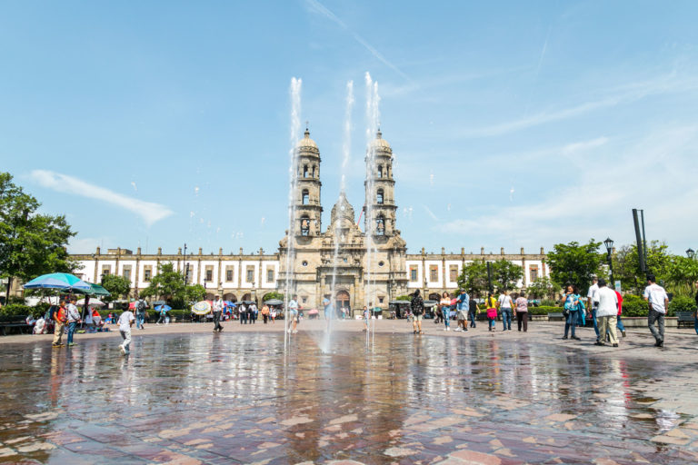 Disfruta de #ElMejorPuente entre tequila y mariachi ¡En Guadalajara!