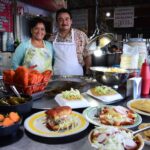 Dona vicenta en el Mercado de la Cruz. foto Diario de Qro