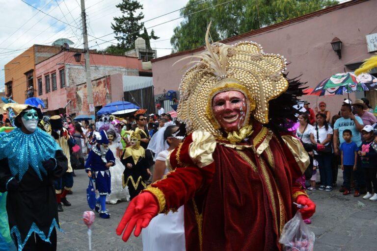 El Día de los locos de San Miguel de Allende se bailará desde casa, otra vez