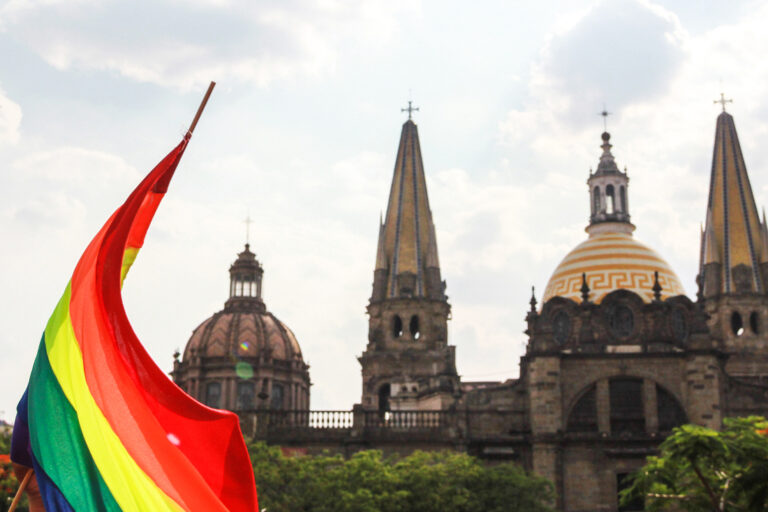 Las calles de Guadalajara estarán invadidas de arcoiris