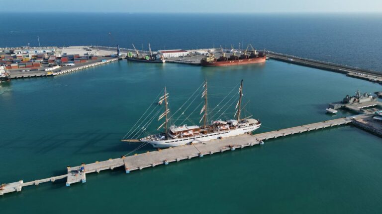 De Yucatán a Bahamas, en uno de los cruceros de vela más grandes del mundo
