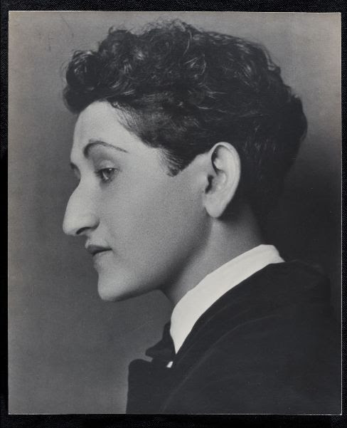 Tina Modotti (Údine, Italia, 1896 – Ciudad de México, 1942), Anita Brener de perfil, 1926. Colección Ricardo B. Salinas Pliego