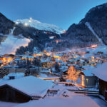 Ischgl_village_bynight_nevado__nieve
