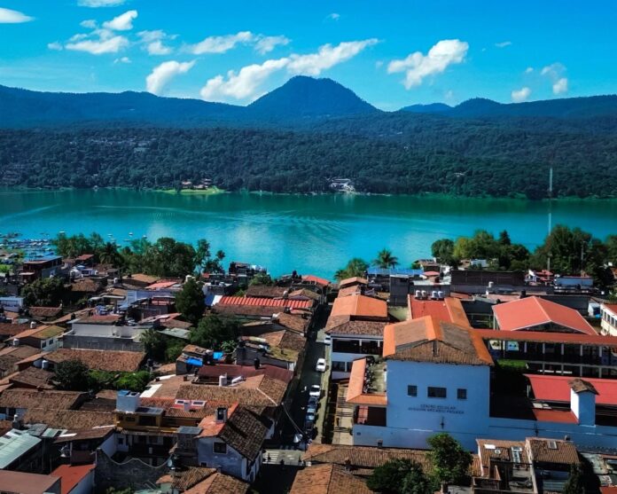 Valle de Bravo_pueblo